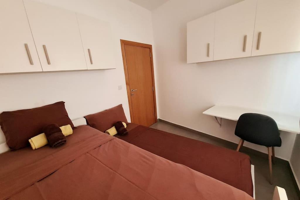 Apartamento Cozy Inside.City & Beach Outside Sliema Exterior foto